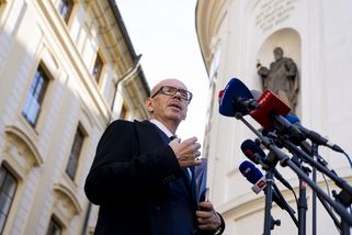 Glosa: Dávám ministru kultury rok, maximálně dva - Novinky